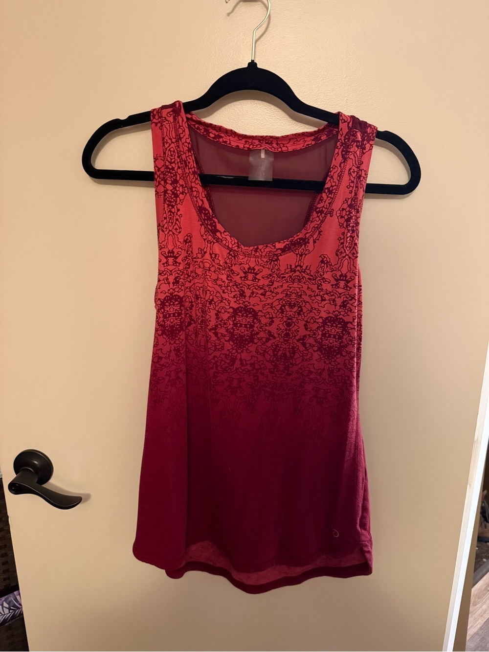 Calia Everyday Tank Sleeveless Red Ombre Floral Tank Top Size Medium